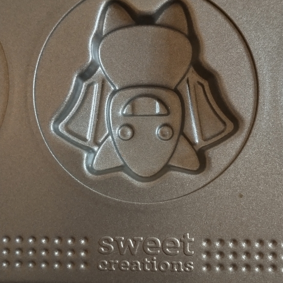 Sweet Creations Halloween Cookies Metal Baking Pan - Picture 7 of 7